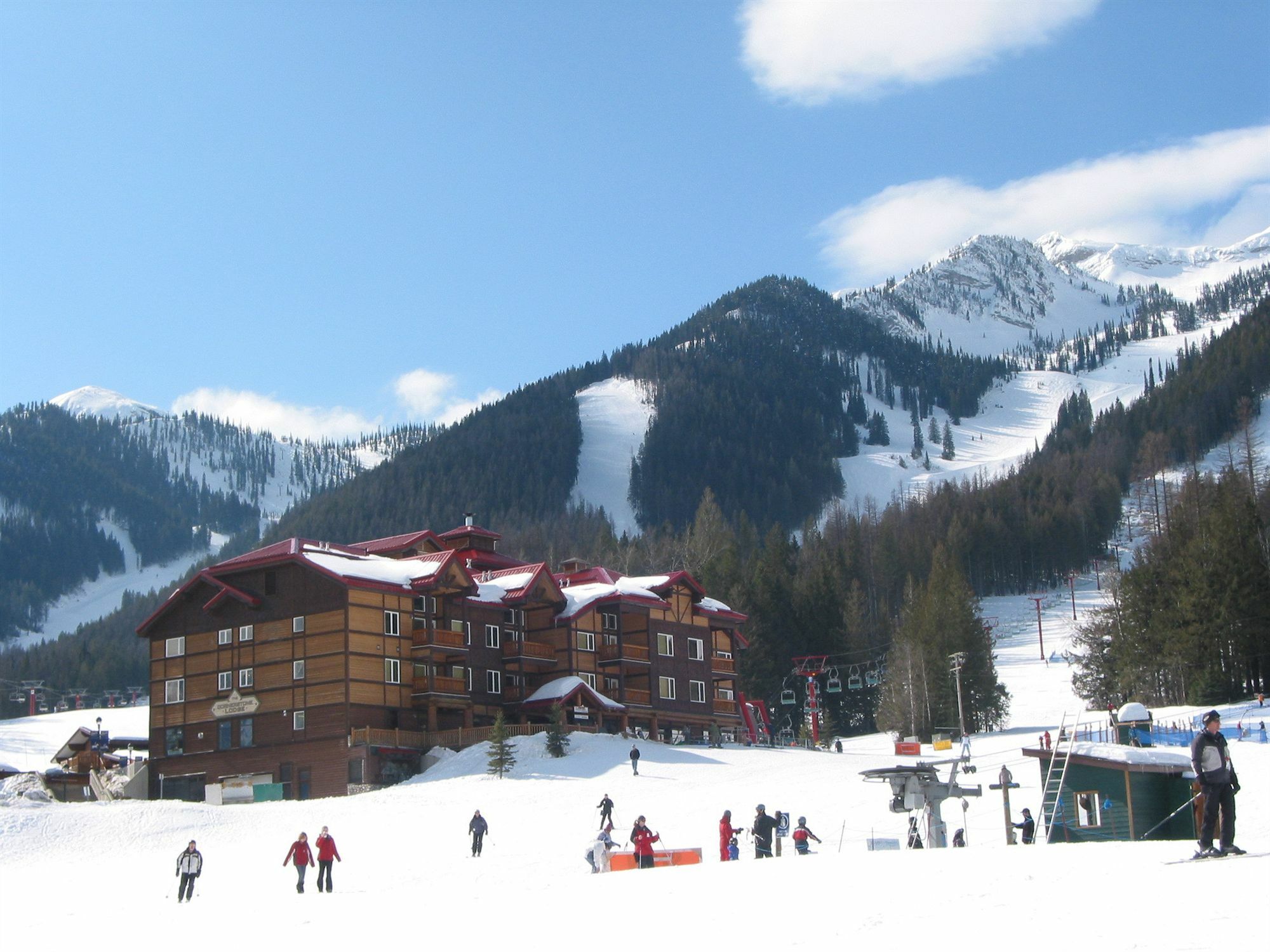 Cornerstone Lodge By Park Vacation Management Fernie Bagian luar foto