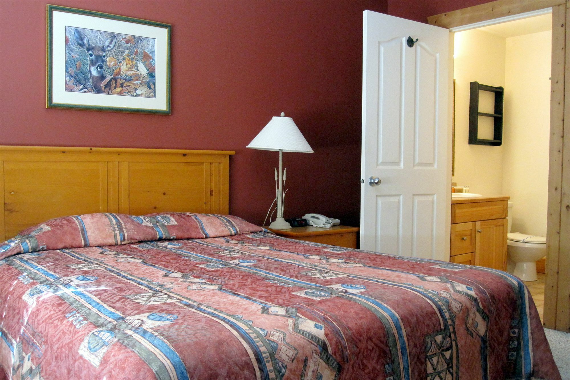 Cornerstone Lodge By Park Vacation Management Fernie Bagian luar foto
